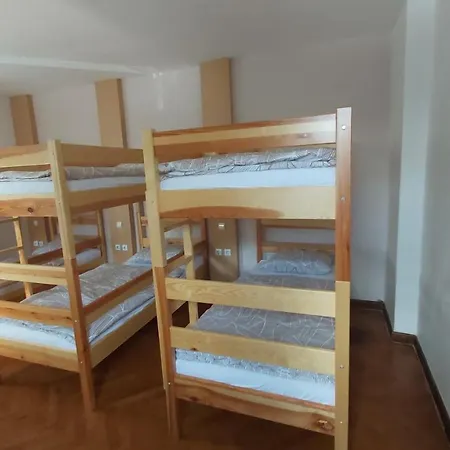 Vandrerhjem In Picerija Spajza